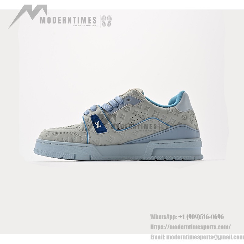 Louis Vuitton トレイルスニーカー ロー ブルーグレー 1ACRY7 Louis Vuitton トレイルスニーカー ロー ブルーグレー 1ACRY7 - 高級モノグラムエンボススニーカー