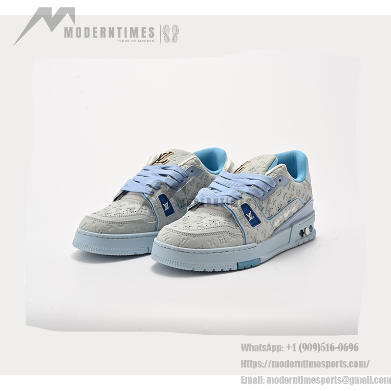 Louis Vuitton トレイルスニーカー ロー ブルーグレー 1ACRY7 Louis Vuitton トレイルスニーカー ロー ブルーグレー 1ACRY7 - 高級モノグラムエンボススニーカー