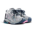 Balenciaga レディース ランナー スニーカー - ストリートスタイルに最適な快適さと未来的デザイン Balenciaga レディース ランナー スニーカー - 未来的なマルチカラーデザイン