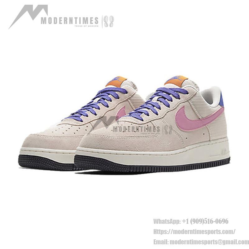 Nike Air Force 1 Low 'ACG Vibes' - カラーブロックアウトドアスニーカー Nike Air Force 1 Low 'ACG Vibes' CU3007-061 - ピンクスウッシュとパープルシューレース付きのベージュスエードスニーカー