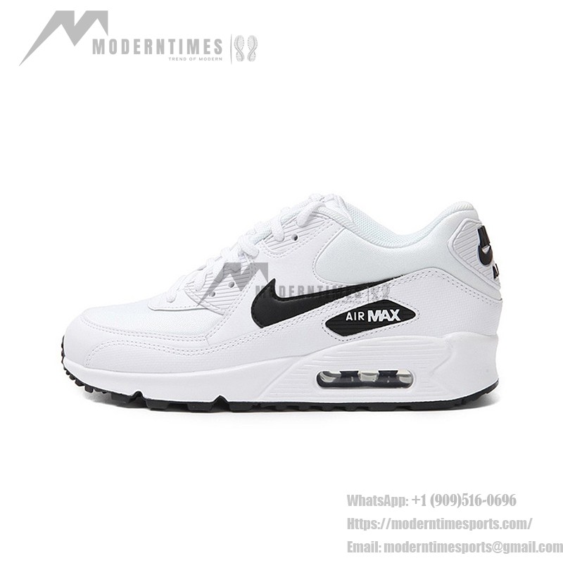 Nike Air Max 90 Essential 'ホワイト/ブラック' 325213-131 - クリーンなデザインと優れた快適さ Nike Air Max 90 Essential 'ホワイト/ブラック' 325213-131 - クリーンなホワイトスニーカーとブラックアクセント