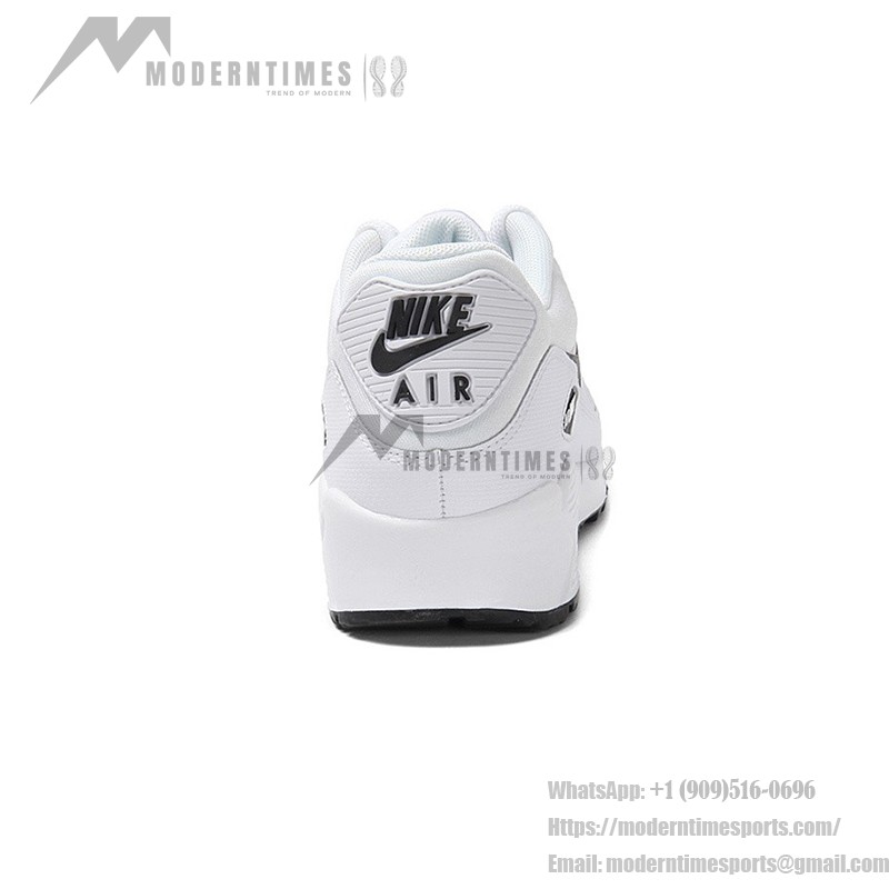 Nike Air Max 90 Essential 'ホワイト/ブラック' 325213-131 - クリーンなデザインと優れた快適さ Nike Air Max 90 Essential 'ホワイト/ブラック' 325213-131 - クリーンなホワイトスニーカーとブラックアクセント