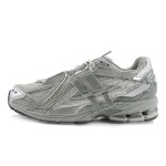 New Balance 1906A レトロランニングシューズ(グレー & シルバー) New Balance 1906A "Grey Silver Metallic" レトロランニングシューズ