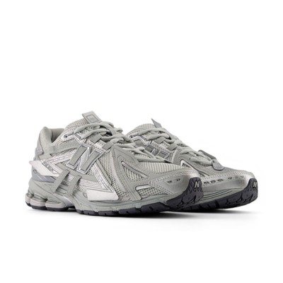 New Balance 1906A "Grey Silver Metallic" レトロランニングシューズ M1906AG | 近未来デザイン＆スタイリッシュスニーカー | ユニセックス