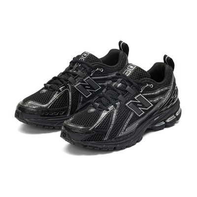 New Balance 1906R "Black Grey" レトロランニングシューズ M1906RCH | オールブラックスタイリッシュスニーカー | ユニセックス