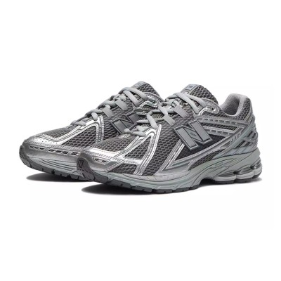 New Balance 1906R "Harbor Grey" レトロランニングシューズ M1906REH | 近未来デザインのグレーシルバースニーカー | ユニセックス