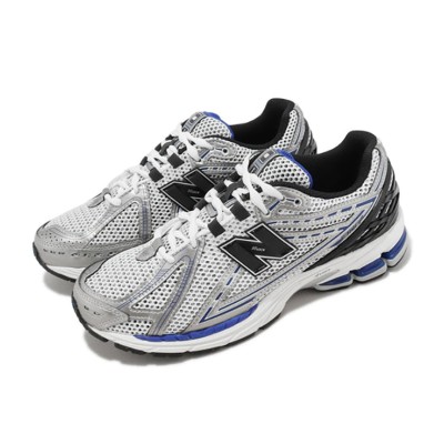 New Balance 1906R Metallic Silver Blue M1906RCD – 洗練されたシルバーとブルーのアクセントが光るレトロランニングスニーカー