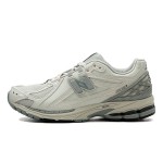 New Balance 1906R レトロランニングシューズ(ホワイト & グレー) New Balance 1906R "Moonbeam Rain Cloud" レトロランニングシューズ
