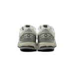 New Balance 1906R レトロランニングシューズ(ホワイト & グレー) New Balance 1906R "Moonbeam Rain Cloud" レトロランニングシューズ