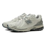 New Balance 1906R レトロランニングシューズ(ホワイト & グレー) New Balance 1906R "Moonbeam Rain Cloud" レトロランニングシューズ