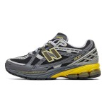 New Balance 1906R M1906NA レトロランニングシューズ - クラシックなグレー×イエロー New Balance 1906R M1906NA レトロランニングシューズ - グレー×イエロー クッション性抜群のスタイリッシュスニーカー