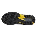 New Balance 1906R M1906NA レトロランニングシューズ - クラシックなグレー×イエロー New Balance 1906R M1906NA レトロランニングシューズ - グレー×イエロー クッション性抜群のスタイリッシュスニーカー
