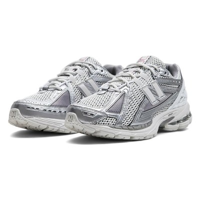 New Balance 1906R シルバー レトロ ランニングシューズ M1906RCB - 通気性抜群、快適でスタイリッシュなスニーカー