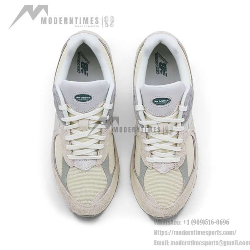 New Balance 2002R ベージュグレー スニーカー M2002REK New Balance 2002R ベージュグレー スニーカー M2002REK 側面ビュー