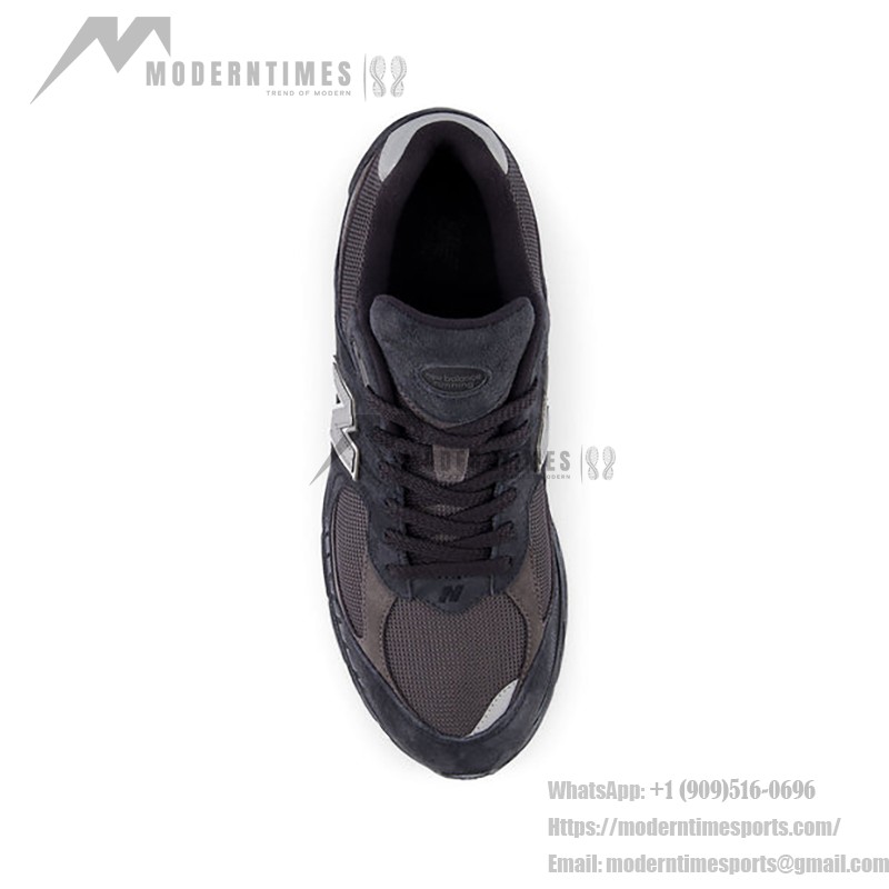New Balance 2002R ブラックグレー スニーカー M2002RBV New Balance 2002R ブラックグレー スニーカー M2002RBV 側面ビュー