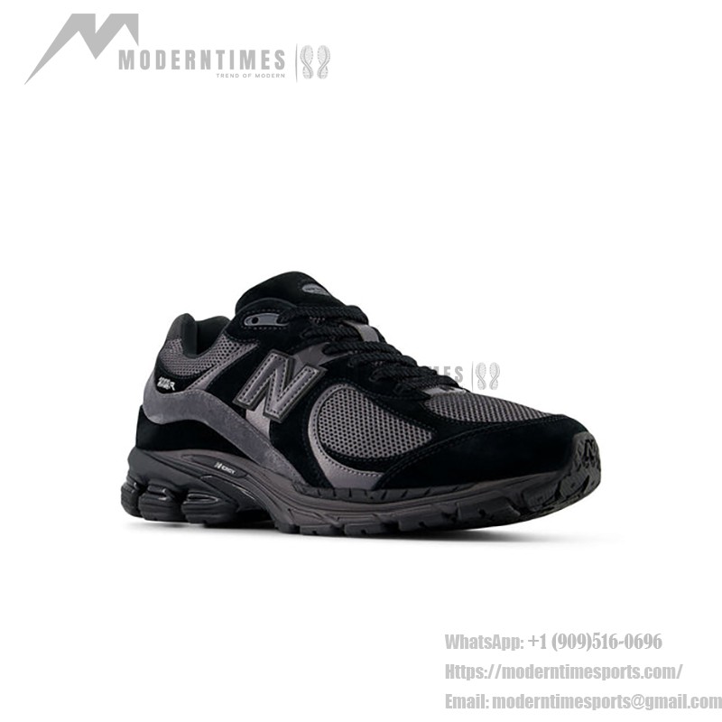 New Balance 2002R ブラックマグネット スニーカー M2002RBL New Balance 2002R ブラックマグネット スニーカー M2002RBL 側面ビュー