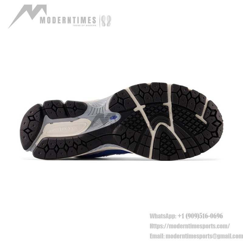 New Balance 2002R コバルトブルーシルバーグレー クラシックランニングスニーカー New Balance 2002R コバルトブルーシルバーグレー クラシックランニングシューズ