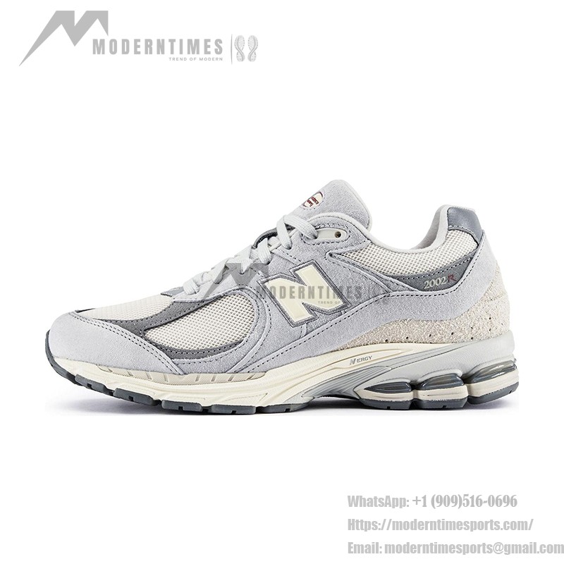 New Balance 2002R ルナニューイヤー コンクリートグレー クラシックランニングスニーカー M2002RLN New Balance 2002R ルナニューイヤー コンクリートグレー クラシックランニングシューズ M2002RLN
