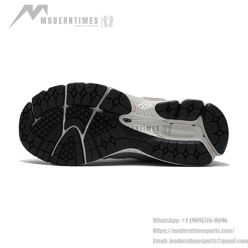New Balance 2002R Marblehead Grey クラシックランニングスニーカー ML2002RC New Balance 2002R Marblehead Grey クラシックランニングシューズ ML2002RC