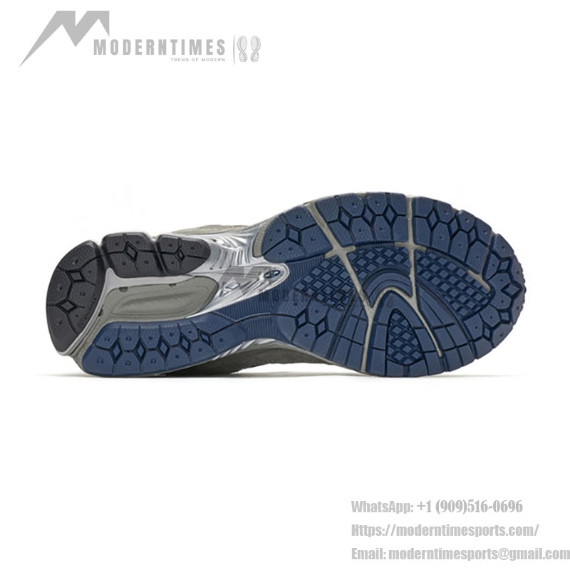 New Balance 2002R OG ライトグレー クラシックランニングスニーカー ML2002RA New Balance 2002R OG ライトグレー クラシックランニングシューズ ML2002RA