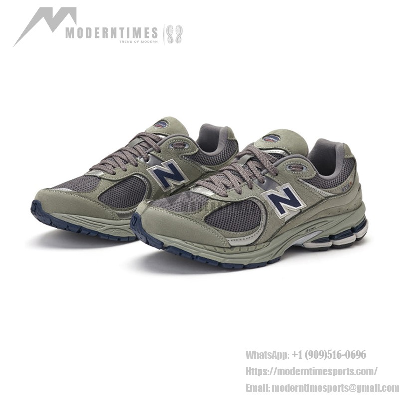 New Balance 2002R OG ライトグレー クラシックランニングスニーカー ML2002RA New Balance 2002R OG ライトグレー クラシックランニングシューズ ML2002RA