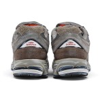 New Balance 2002R ポーチキャッスルグレー クラシックランニングスニーカー M2002RVA New Balance 2002R ポーチキャッスルグレー クラシックランニングシューズ M2002RVA