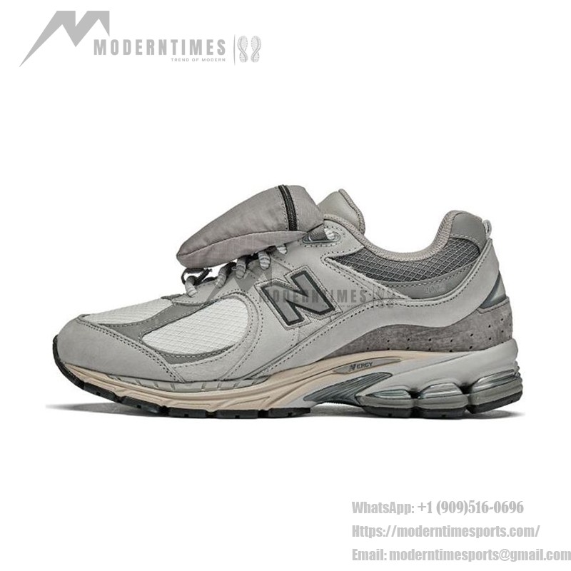 New Balance 2002R ポーチサマーフォググレー クラシックランニングスニーカー M2002RVC New Balance 2002R ポーチサマーフォググレー クラシックランニングシューズ M2002RVC