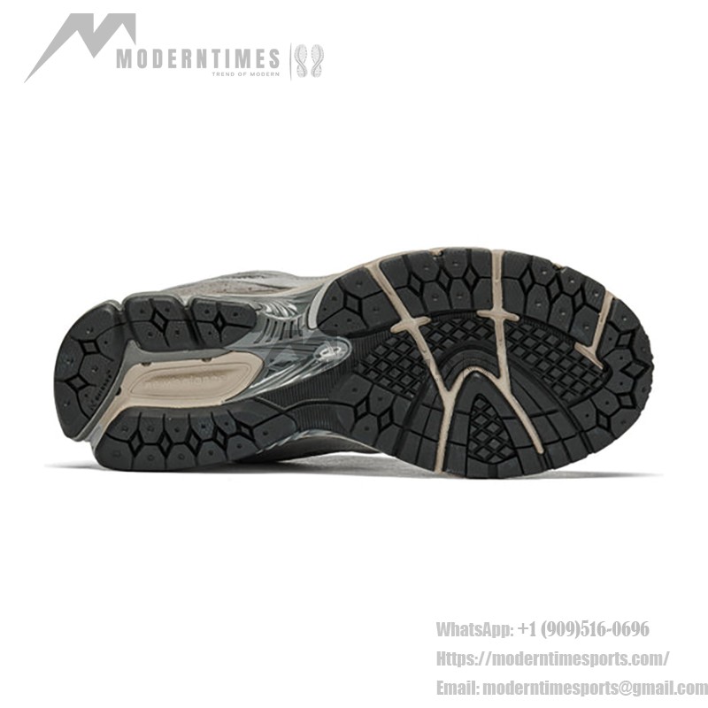 New Balance 2002R ポーチサマーフォググレー クラシックランニングスニーカー M2002RVC New Balance 2002R ポーチサマーフォググレー クラシックランニングシューズ M2002RVC
