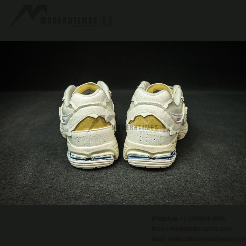 New Balance 2002R Protection Pack Sea Salt M2002RDC Sneaker – Suede and Mesh Design