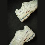 New Balance 2002R Protection Pack Sea Salt M2002RDC Sneaker – Suede and Mesh Design