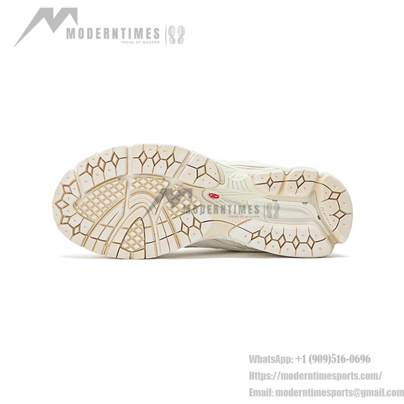 New Balance 2002R Protection Pack Sea Salt M2002RDC – Stylish and Comfortable Sneakers New Balance 2002R Protection Pack Sea Salt M2002RDC Sneaker – Suede and Mesh Design