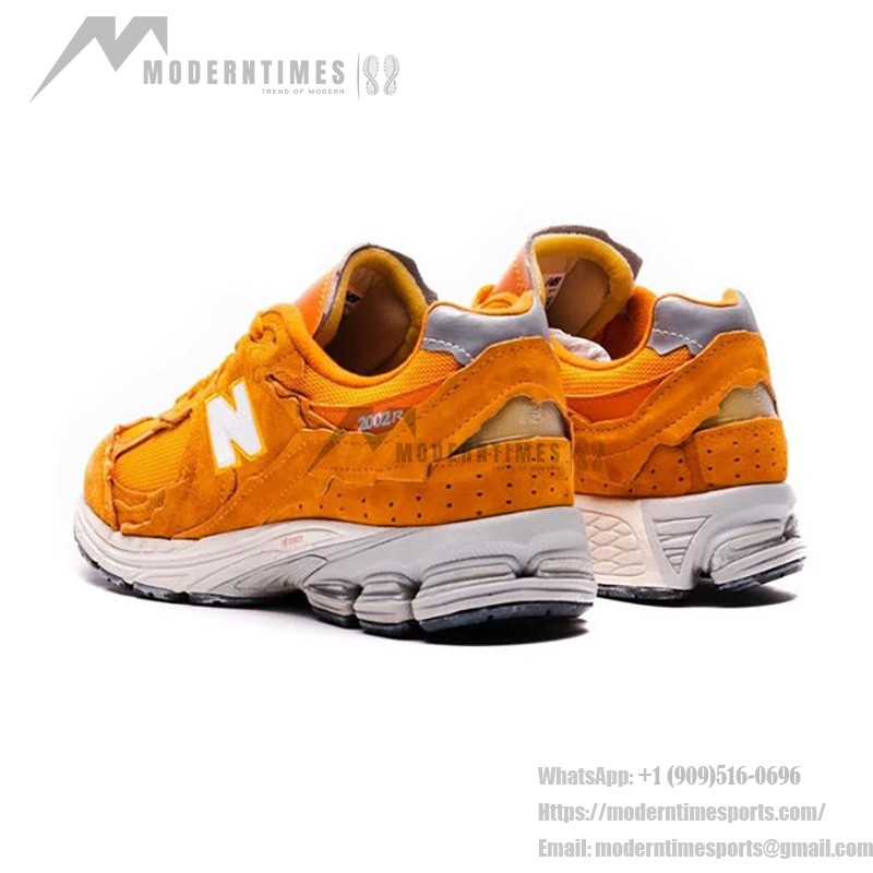 New Balance 2002R Protection Pack Vintage Orange M2002RDE – スタイリッシュで快適なスニーカー New Balance 2002R Protection Pack Vintage Orange M2002RDE スニーカー – スエードとメッシュデザイン