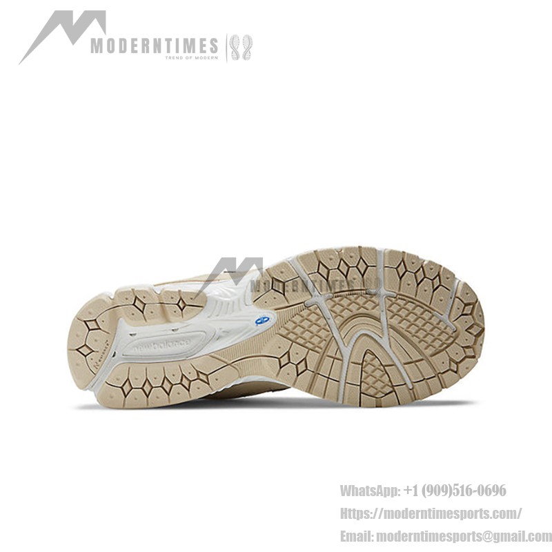 New Balance 2002R Sandstone M2002RSC – スタイリッシュで快適なスニーカー New Balance 2002R Sandstone M2002RSC スニーカー – スエードとメッシュデザイン