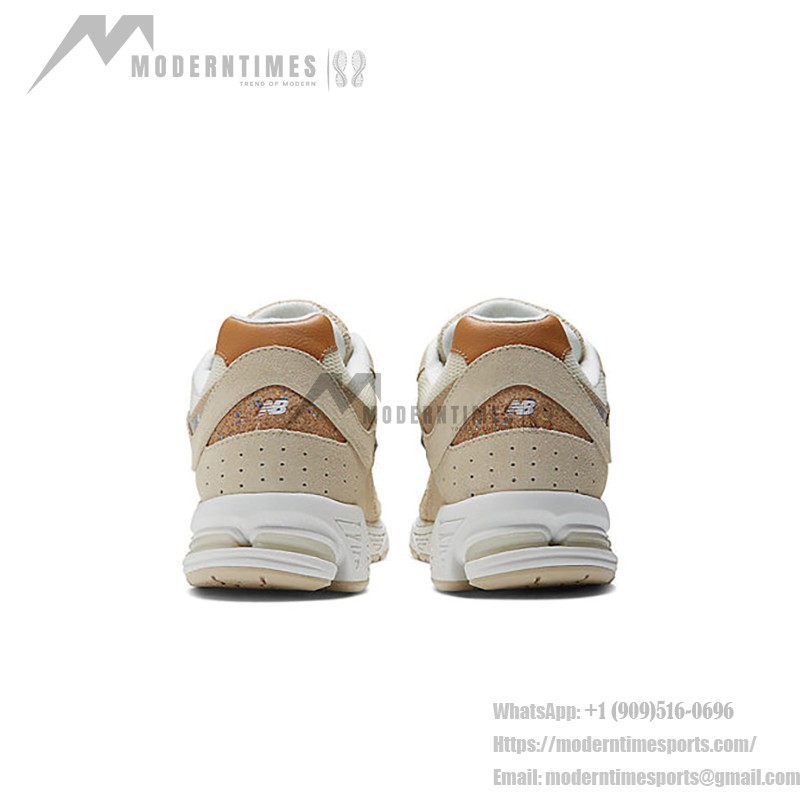New Balance 2002R Sandstone M2002RSC – スタイリッシュで快適なスニーカー New Balance 2002R Sandstone M2002RSC スニーカー – スエードとメッシュデザイン