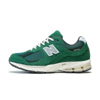 New Balance 2002R Suede Pack Forest Green M2002RHB – 究極の快適さとスタイルを提供するプレミアムスエード＆メッシュスニーカー