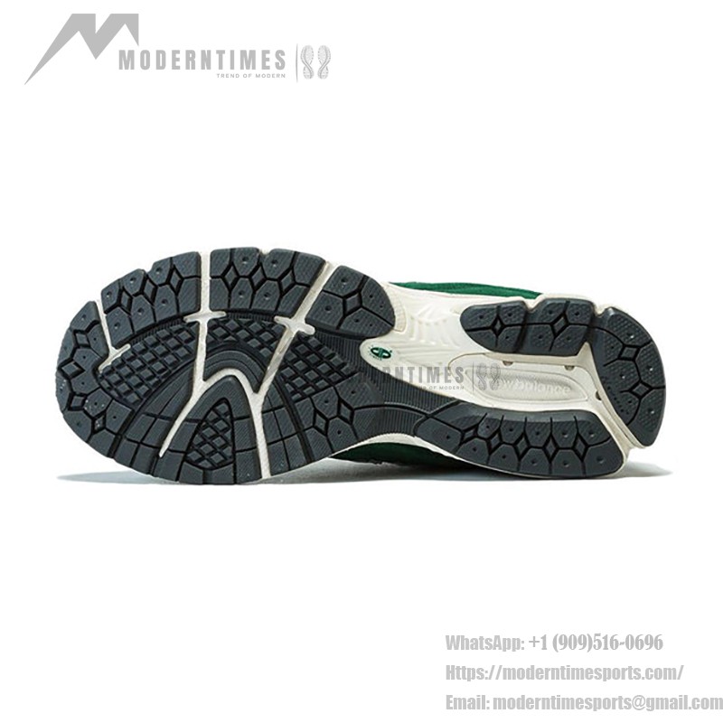 New Balance 2002R Suede Pack Forest Green M2002RHB – スタイリッシュで快適なスニーカー New Balance 2002R Suede Pack Forest Green M2002RHB スニーカー – スエードとメッシュデザイン