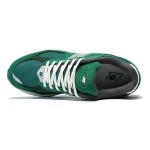 New Balance 2002R Suede Pack Forest Green M2002RHB – スタイリッシュで快適なスニーカー New Balance 2002R Suede Pack Forest Green M2002RHB スニーカー – スエードとメッシュデザイン