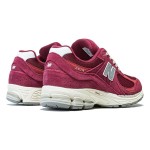 New Balance 2002R Suede Pack Garnet Deep Earth Red M2002RHA – スタイリッシュで快適なスニーカー New Balance 2002R Suede Pack Garnet Deep Earth Red M2002RHA スニーカー – スエードとメッシュデザイン