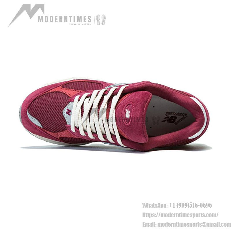 New Balance 2002R Suede Pack Garnet Deep Earth Red M2002RHA – スタイリッシュで快適なスニーカー New Balance 2002R Suede Pack Garnet Deep Earth Red M2002RHA スニーカー – スエードとメッシュデザイン