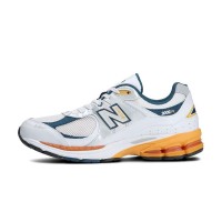 New Balance 2002R White Lagoon M2002RLA – 究極の快適さとスタイルを提供するプレミアムスエード＆メッシュスニーカー