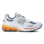 New Balance 2002R White Lagoon M2002RLA – スタイリッシュで快適なスニーカー New Balance 2002R White Lagoon M2002RLA スニーカー – スエードとメッシュデザイン