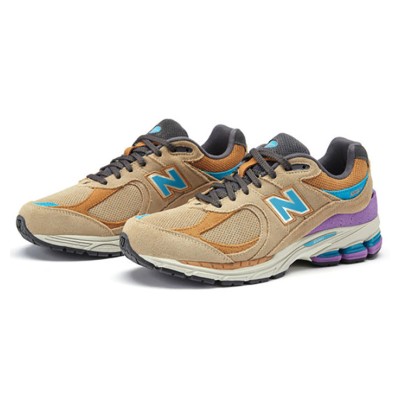 New Balance 2002R x J.Crew Incense M2002RWA – 究極の快適さとスタイルを提供するプレミアムスエード＆メッシュスニーカー