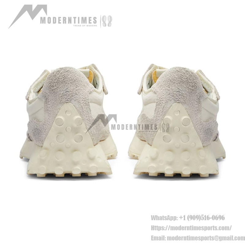 New Balance 327 Cream White U327WCC レトロ スニーカー New Balance 327 Cream White U327WCC Retro Sneakers メンズ・レディース用