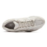 New Balance 530 MR530AA1 ベージュ ランニングシューズ New Balance 530 MR530AA1 ベージュ レトロランニングシューズ 通気性メッシュとABZORBクッション付き
