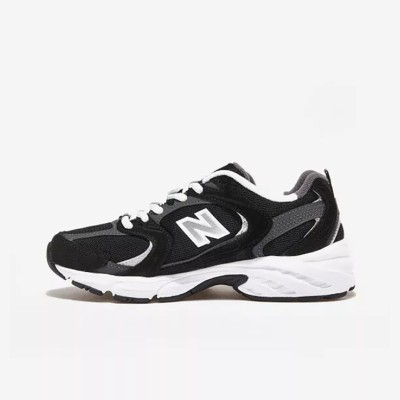 New Balance 530 MR530CC クラシックブラックグレーランニングシューズ | レトロスタイルと快適性