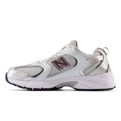 New Balance 530 MR530GS メタリックバーガンディ レトロランニングシューズ | 洗練されたスタイルと快適さ