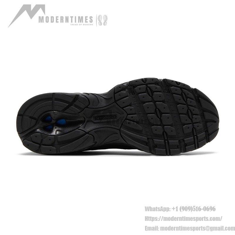 New Balance 530 MR530FB1 レトロブラック スニーカー New Balance 530 MR530FB1 レトロブラック ランニングシューズ 通気性メッシュとABZORBクッション付き