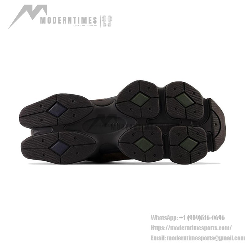 New Balance 9060 "Beef & Broccoli" – 高級スエードのレトロスニーカー New Balance 9060 "Beef & Broccoli" U9060OUT レトロスニーカー – スタイリッシュで快適