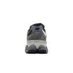 New Balance 9060 "Black Castlerock" – 高級スエードのレトロスニーカー New Balance 9060 "Black Castlerock" U9060BLK レトロスニーカー – スタイリッシュで快適