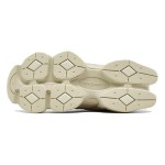 New Balance 9060 "Bone Sparrow" – プレミアムスエードのレトロスニーカー New Balance 9060 "Bone Sparrow" U9060ZGC レトロスニーカー – エレガントなベージュ & 快適